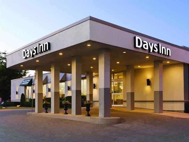 Days Inn By Wyndham London Eksteriør billede
