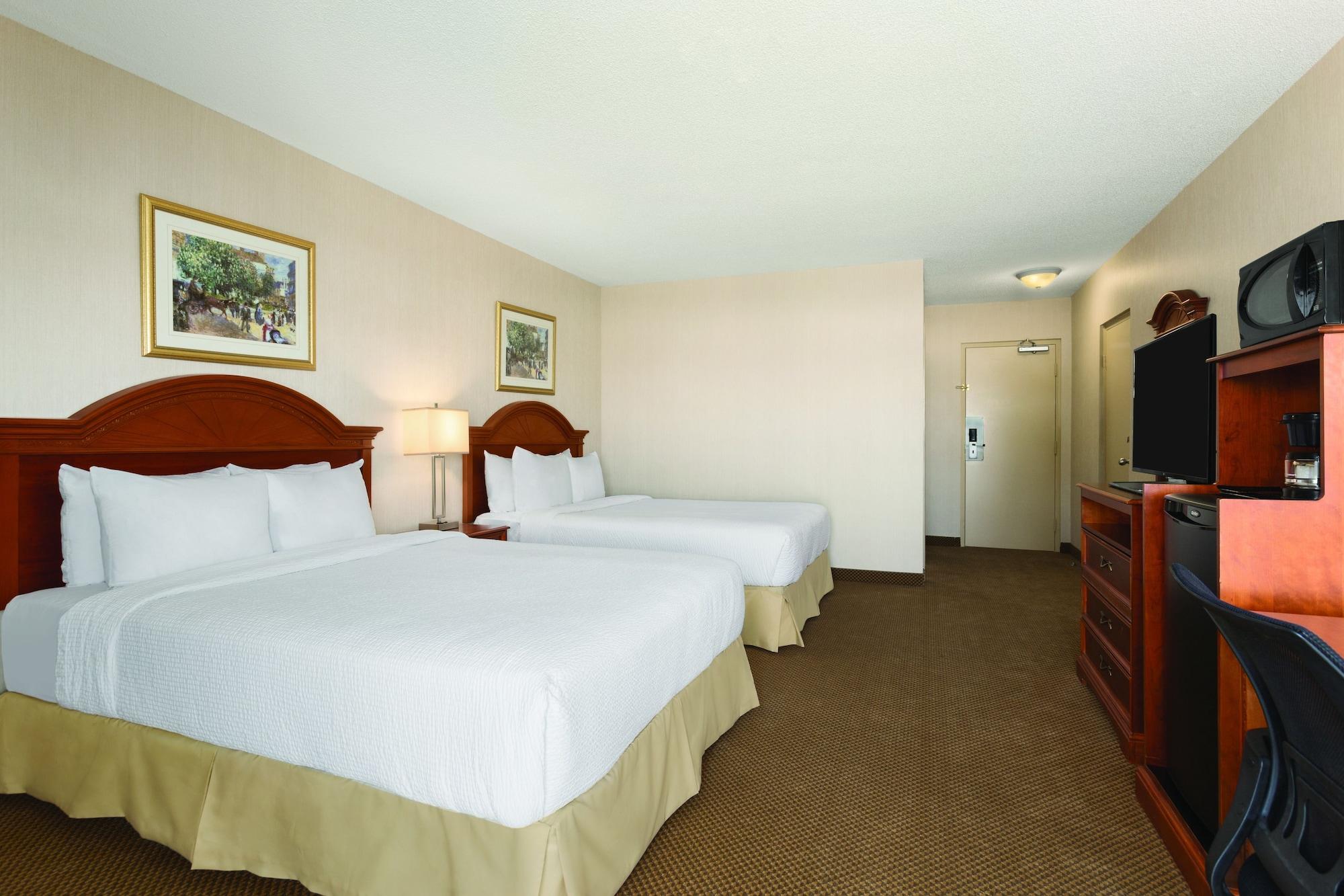 Days Inn By Wyndham London Eksteriør billede