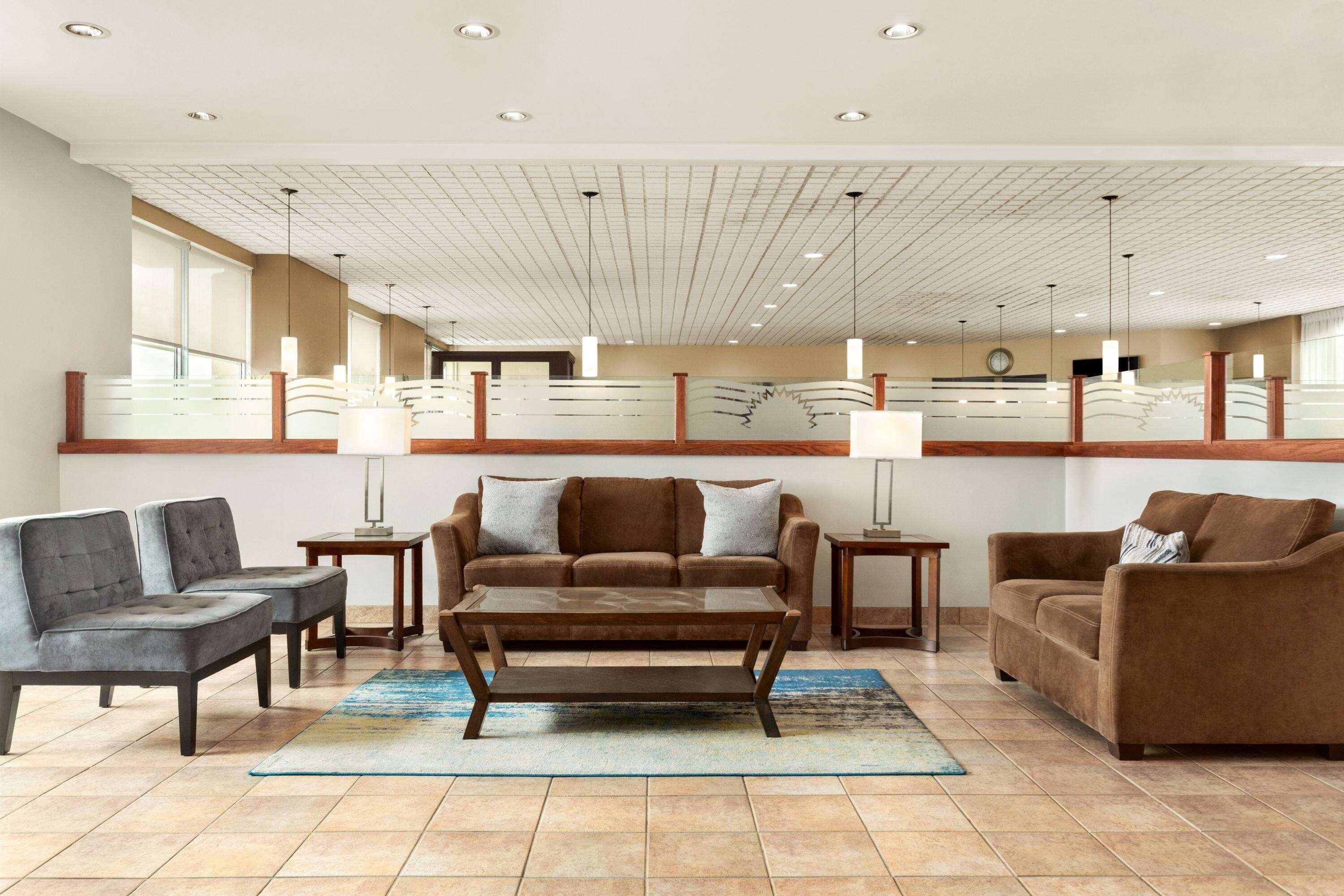 Days Inn By Wyndham London Eksteriør billede