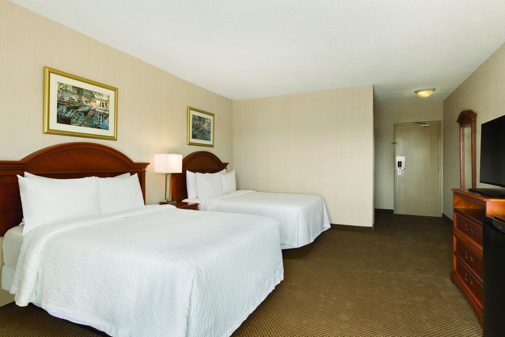 Days Inn By Wyndham London Eksteriør billede